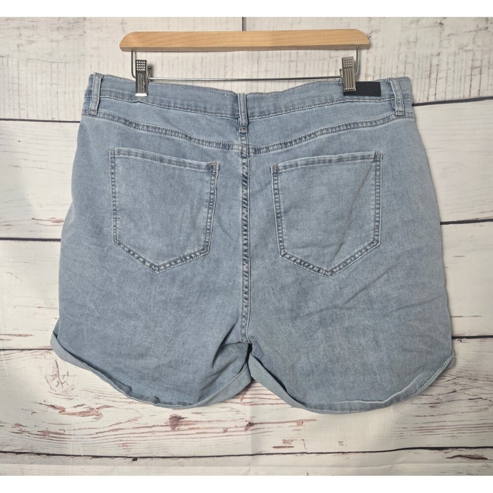 Nicole Miller Womens Shorts Size 16 Blue Light Wash Soho High Rise Rolled Cuff - Picture 2 of 8